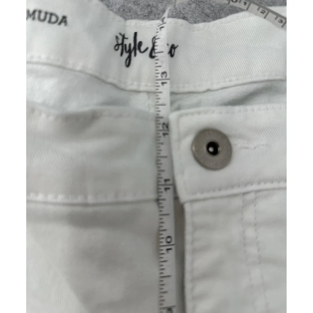 Style & Co. Bermuda Shorts White Denim Cuffed High Rise 5-Pocket Women's 22W